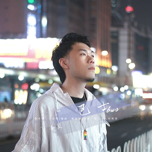 偷拍大白天夫妻性对白
