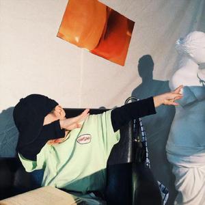 偷拍大白天夫妻性对白
